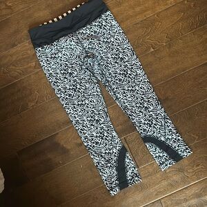 Lululemon Inspire Crop Pants Size 4